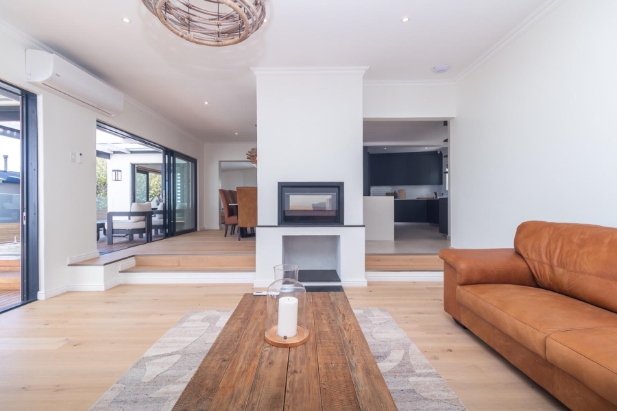4 Bedroom Property for Sale in Camps Bay Western Cape